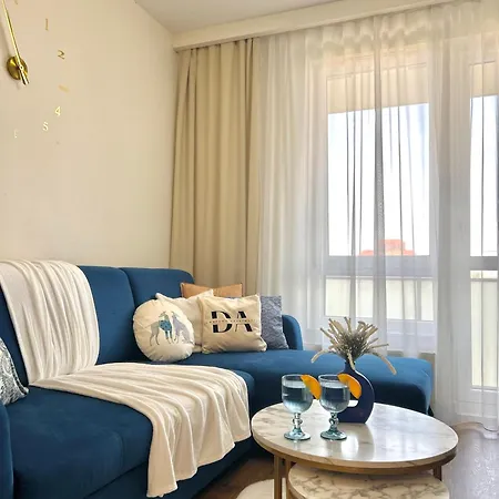 Апартаменты Downtown Sinatra Air-conditioned Жешув